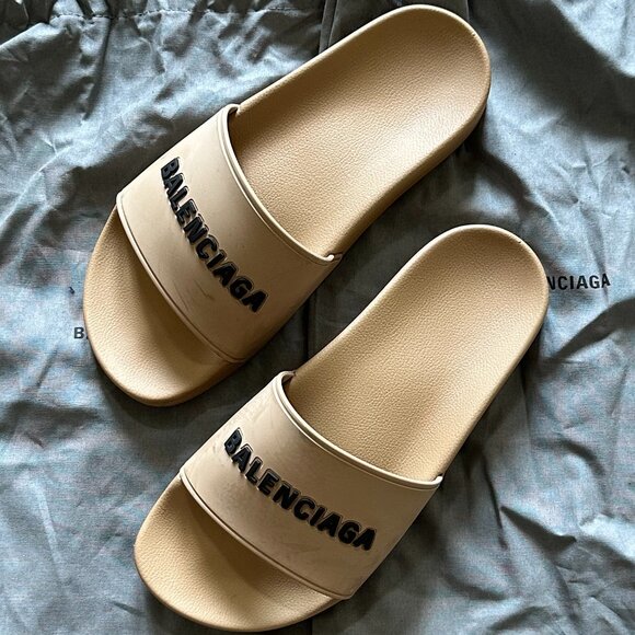 Balenciaga Logo Pool Slides - Picture 1 of 6